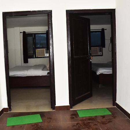 Corbett Bhavesh Home Stay Jhirna Bilik gambar